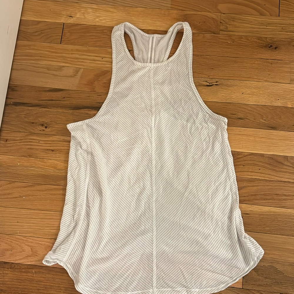 Lululemon tank